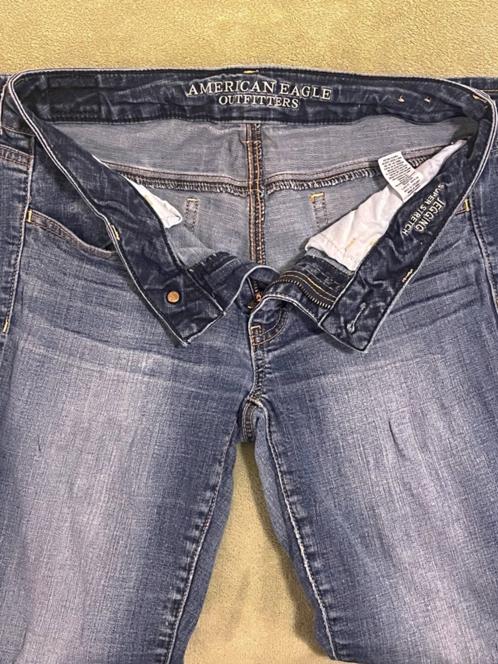 American Eagle Jegging Size 8 Short Super Stretch Skinny Jeans Medium Wash